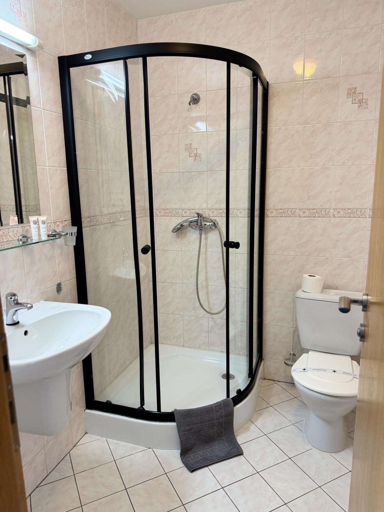 Raketa Residence, Restaurant & Hotel 프리에비드자 외부 사진
